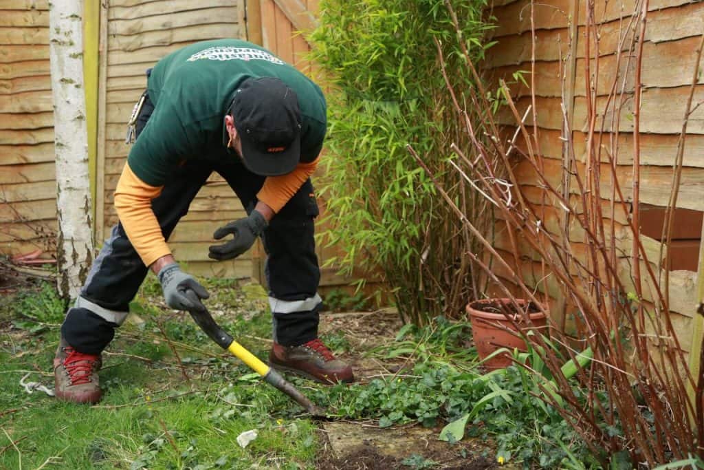 Gardenind services in Oakleigh